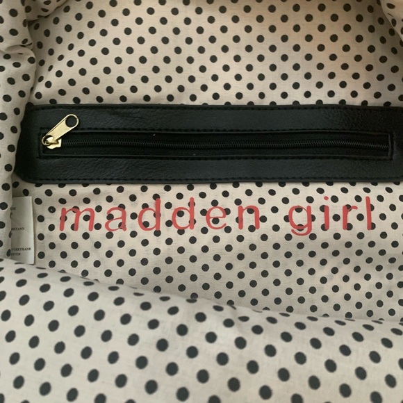 Madden Girl Floral Backpack - Picture 5 of 5